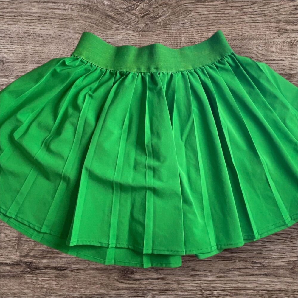 Garage Bright Green Pleated Skirt – Size XS